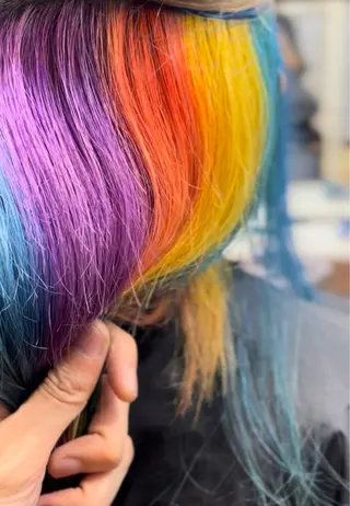 セミロング カラー 原宿サロン代表 デザインカラー伊藤卓のヘアスタイル