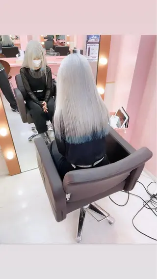 ロング カラー ヘアアレンジ NEWONE所属・ハイトーン特化🌟 LEONのヘアスタイル