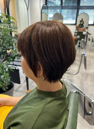 ショート カラー 韓国風レイヤー ∕ 大隣 里桜のヘアスタイル