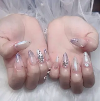 ネイル Hin Nail Osaka所属・Hin Nailsのネイルデザイン