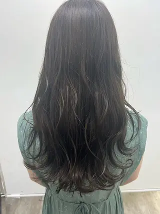 ロング 【北千住】🌈韓国風 レイヤー✨小顔カットのヘアスタイル