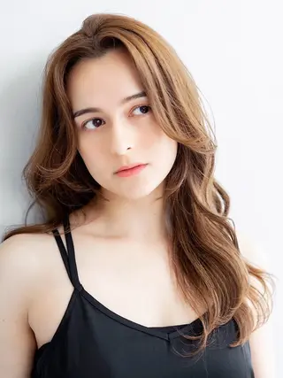 ロング カラー レベンス田町 西谷悠のヘアスタイル