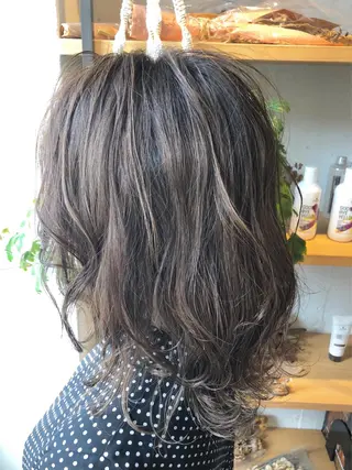 ミディアム フジサキ ケンのヘアスタイル