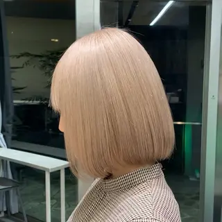 ショート カラー サロウィン(SALOWIN)原宿iori店所属・ツヤツヤ ハイトーン/Reiのヘアスタイル