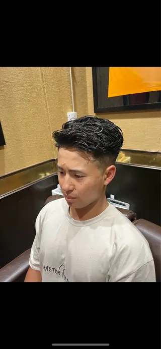 ミディアム ヒロ銀座バーバーショップ大宮店所属・ヒロ銀座メンズカット 酒井悠成のヘアスタイル