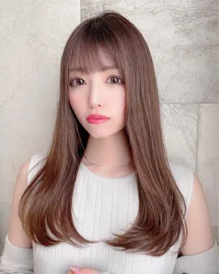 ロング カラー 酒井 里穂のヘアスタイル