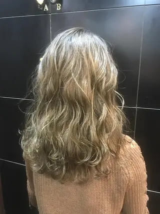 ミディアム カラー 透明感韓国ヘア♡ みつきのヘアスタイル