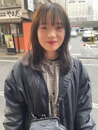 セミロング カラー さの あやねのヘアスタイル