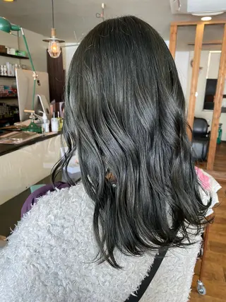 セミロング Un Fleur所属・立野 希沙のヘアスタイル