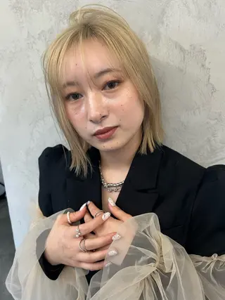 ショート カラー Haru/THREE …by velvetのヘアスタイル