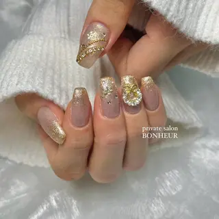 ネイル BONHEUR Annaのネイルデザイン