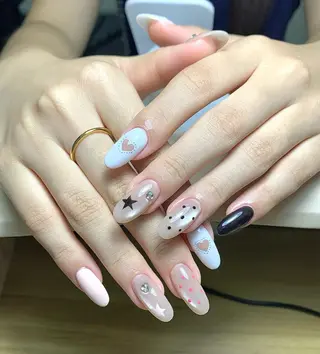 ネイル ビルドアップ ビューティーのネイルデザイン