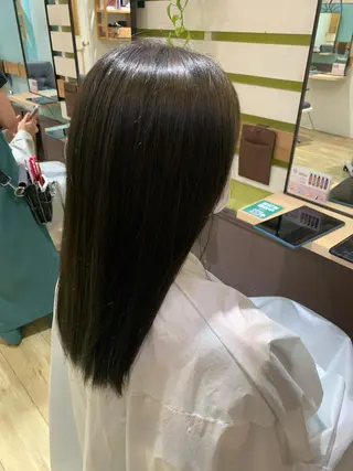 カラー ショート/ボブ/透明 感カラー/高橋あみのヘアスタイル