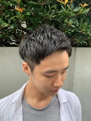 ショート メンズ グランジヘア 無造作ヘアHYUGAのヘアスタイル