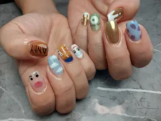 ミディアム Nailspeace Omalyのネイルデザイン