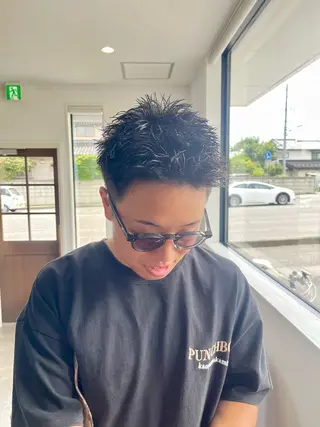 ショート SASAnagano 岩下サードゥのヘアスタイル