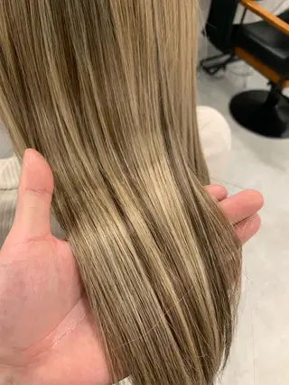 ロング カラー 🌈艶髪　矯正 川崎　海🌈のヘアスタイル