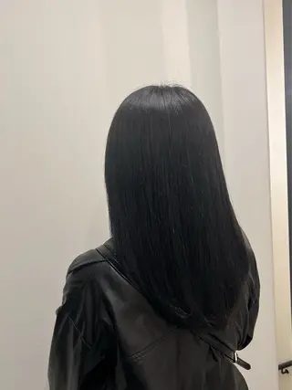 ロング カラー 内沼 恵留菜のヘアスタイル