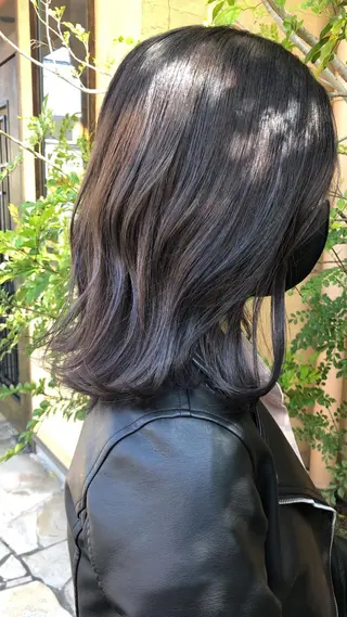 ミディアム カラー 川元 汐音のヘアスタイル