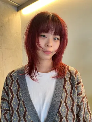 ミディアム レイヤーカット\ウル フ　chinatsuのヘアスタイル