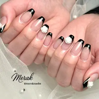 ネイル merak 難波 Kurobuchiのネイルデザイン