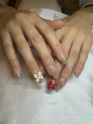 ネイル 濱岡 咲のネイルデザイン