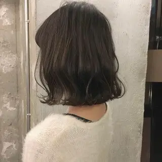ミディアム カラー パーマ 森山 陽菜のヘアスタイル