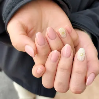 ネイル salon de clea (クレア)所属・秋山 あゆみのネイルデザイン