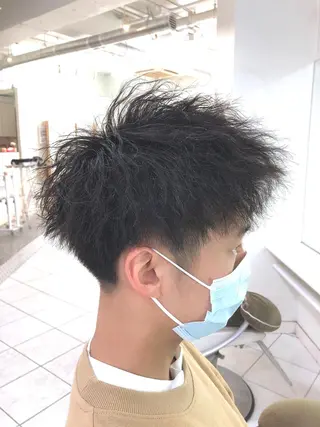 ショート パーマ メンズ 保住 亮太のヘアスタイル