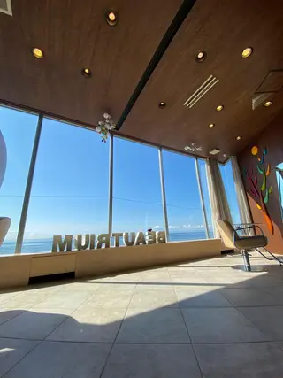 ショート カラー モダーン北鎌倉所属・中溝 アカリのヘアスタイル