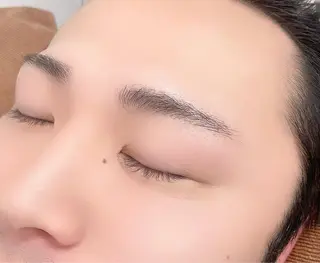 アイブロウ REGINA (レジーナ)所属・REGINA アイラッシュ/ネイルの眉毛・アイブロウイメージ