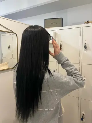 ロング カラー H 梅田所属・藤本 泰のヘアスタイル
