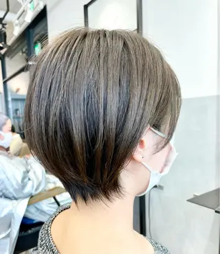 ショート カラー 色気レイヤー& ショートはお任せ🌟のヘアスタイル