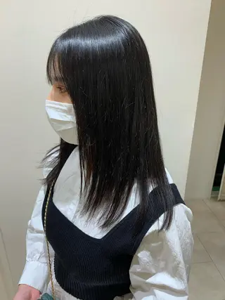 ロング パーマ 顔まわりカット✄ ベージュカラー🧸のヘアスタイル