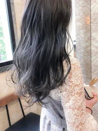 ロング カラー パーマ ヘアアレンジ TOMO GEEKS代表のヘアスタイル