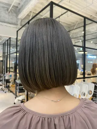 ショート カラー AVANCE京橋所属・ハイトーンヘア/ 島崎　タクミのヘアスタイル