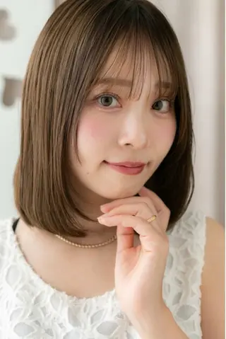 ミディアム くびれ&切りっぱボブ 得意👍佐藤歩のヘアスタイル