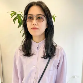 セミロング 可愛いパーマスタイル といえばISSEYのヘアスタイル