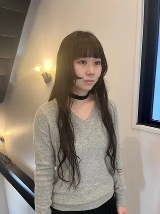 ロング anri/梅田/ 透明感カラーのヘアスタイル