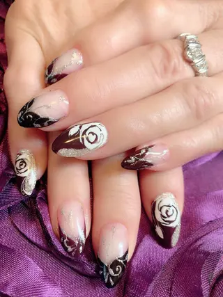 ネイル Angeailes〜アンジュエール〜所属・開運ネイル Angeailesのネイルデザイン