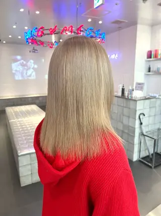 ミディアム カラー 💫艶ブリーチ特化/ ベージュ💫ユウゴのヘアスタイル