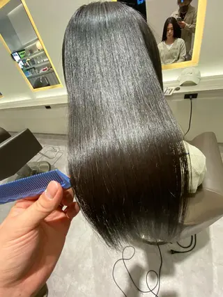 ロング ムトウセイマ/艶髪 /艶ケアWブリーチのヘアスタイル