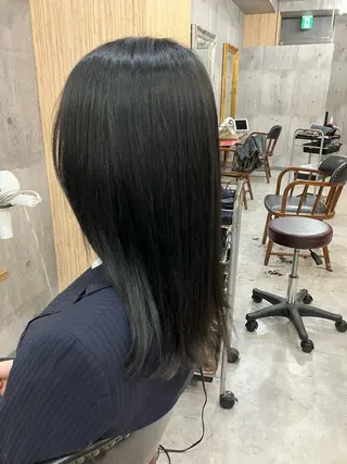 ミディアム カラー HAIR BASE ZAWAWA所属・レイヤー/ブリーチ| 特殊パーマ/赤澤のヘアスタイル