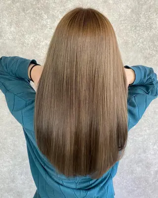 ロング カラー UNDER vr 【アンダーバー】のヘアスタイル