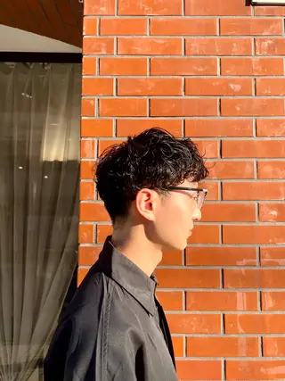 パーマ メンズ 保坂 駿太郎のヘアスタイル