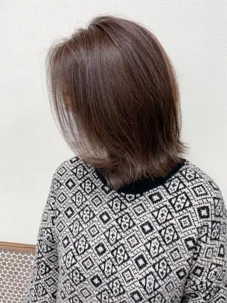 ミディアム カラー ヘアアレンジ 白髪ぼかし脱白髪染め 大塚綾のヘアスタイル