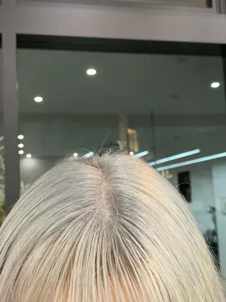 ロング カラー YU KIのヘアスタイル