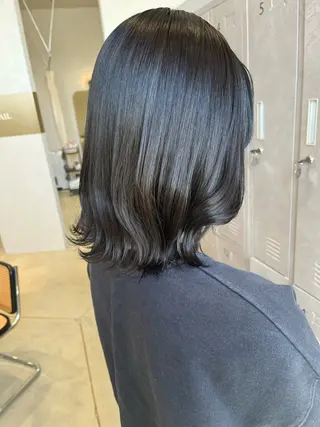 ミディアム 斉藤 果音のヘアスタイル