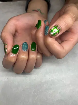 ネイル 鹿取 碧(ネイリスト)のネイルデザイン