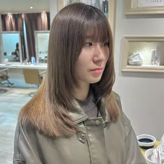 ミディアム カラー ヘアアレンジ 韓国ヘア/レイヤー 顔周りカット/ユキナのヘアスタイル